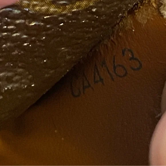 π Louis Vuitton Sarah Long Wallet Authentic - Picture 13 of 14